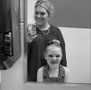 Meet your Posher, Dana